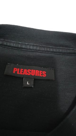 Camiseta Pleasures Negra Talla L