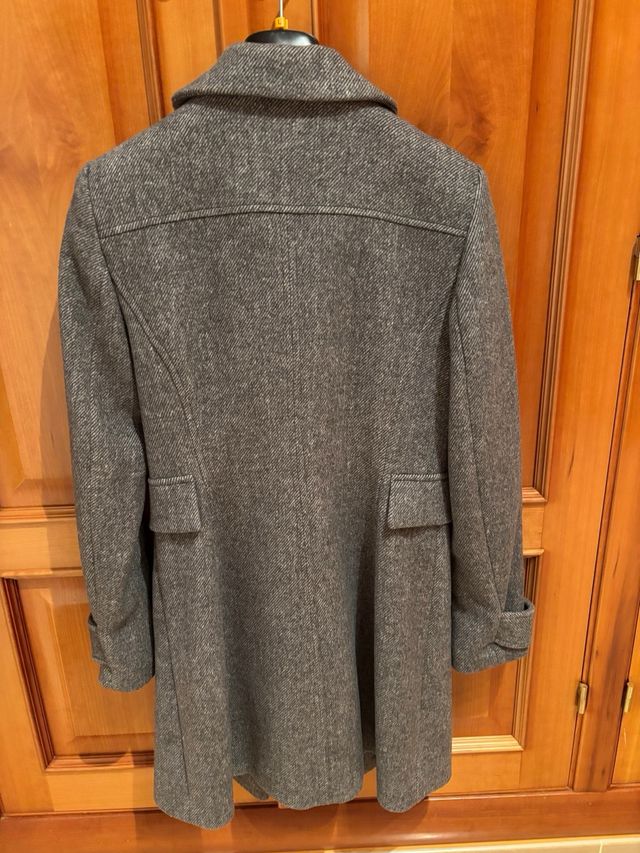 Abrigo Salsa Mujer Gris con Cuello Pelo