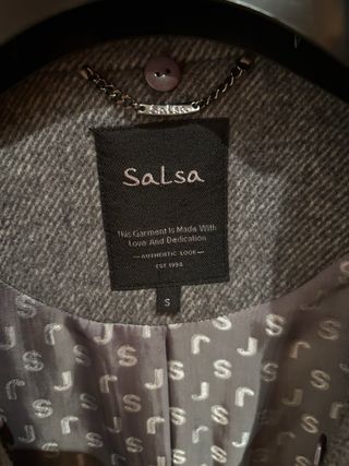 Abrigo Salsa Mujer Gris con Cuello Pelo