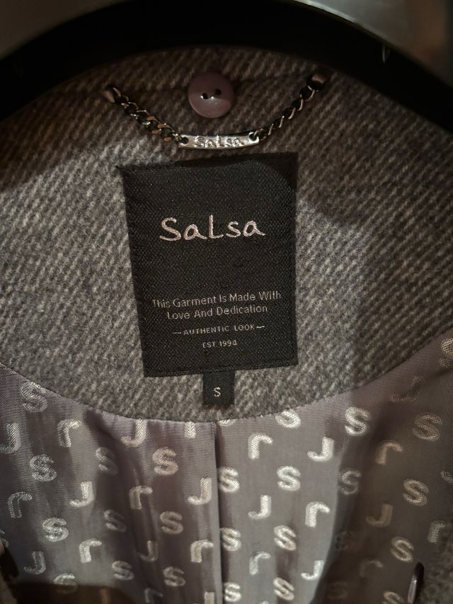 Abrigo Salsa Mujer Gris con Cuello Pelo