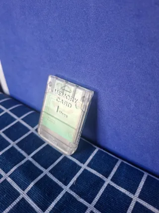 PS1 MEMORY CARD TRANSLUCIDA