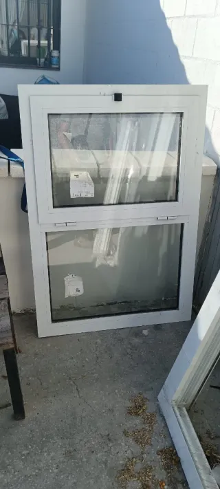 Ventanas con climalit o doble  cristal y persiana