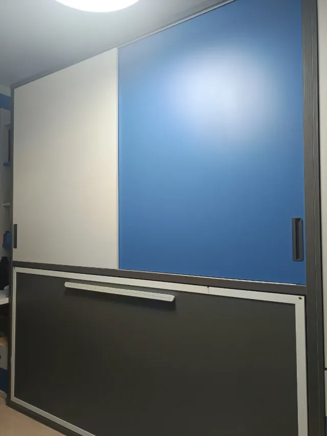 Cama abatible con armario con colchón