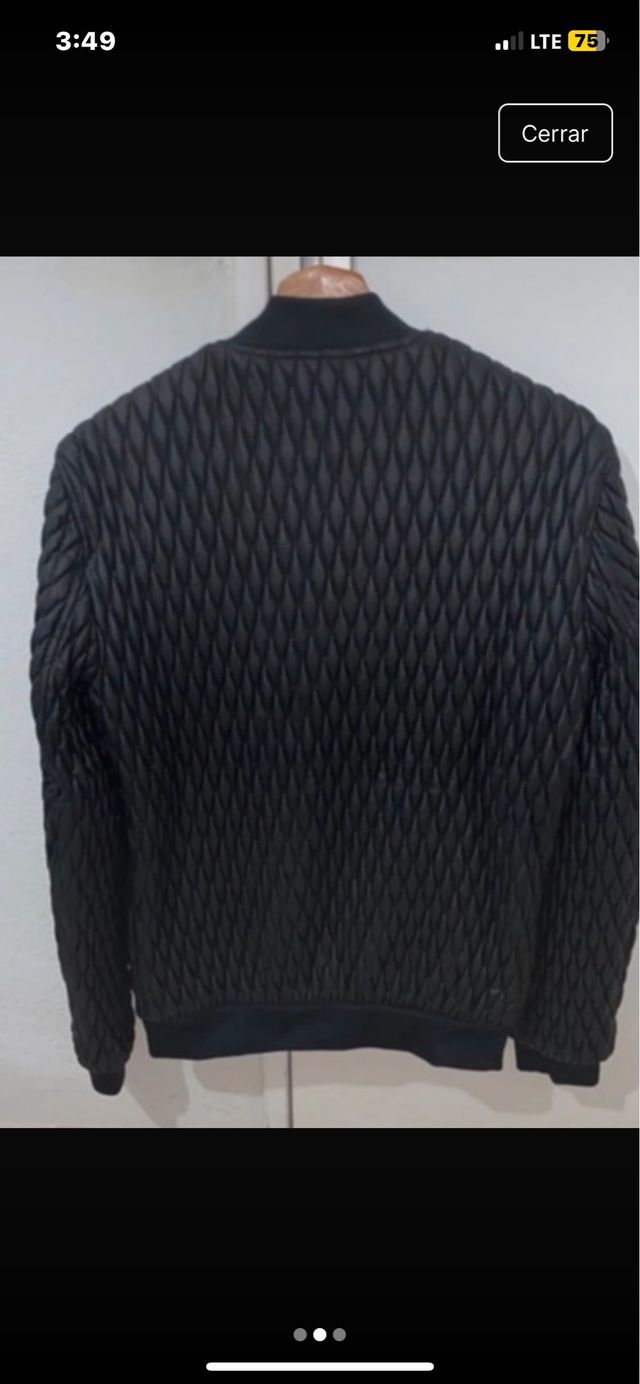 Cazadora Zara Man acolchada negra