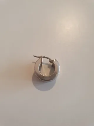 Orecchino cerchio acciaio vintage anni '90