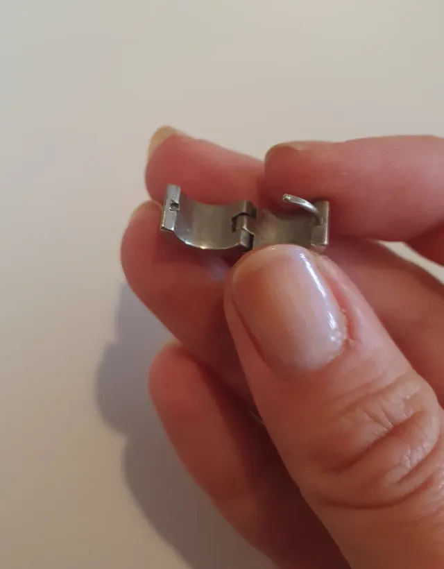 Orecchino cerchio acciaio vintage anni '90