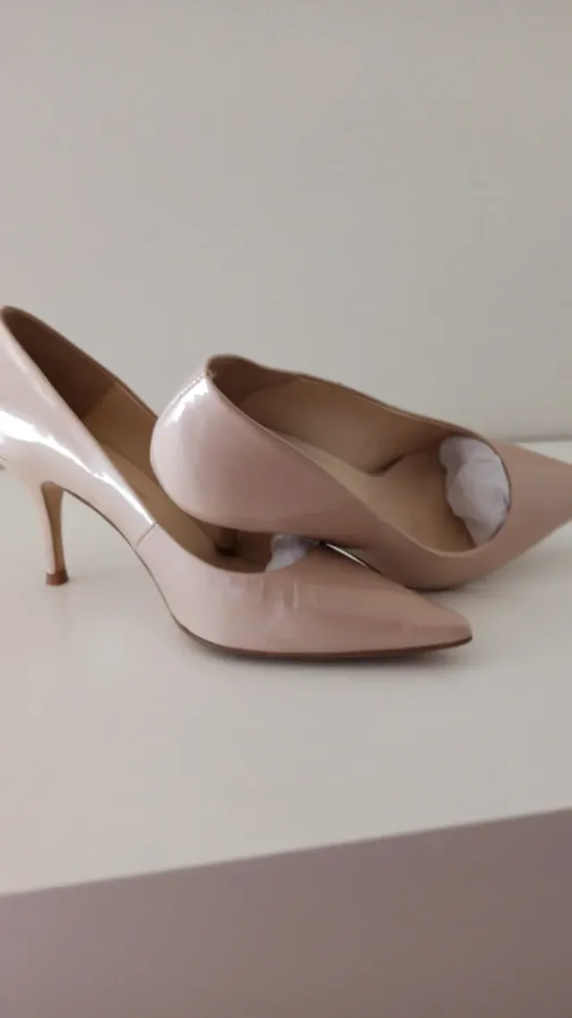 Zapatos de salón T.38 beige