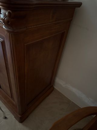 Aparador de madera maciza