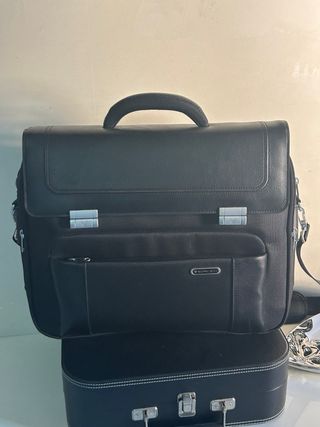 Borsa porta documenti Roncato nera.