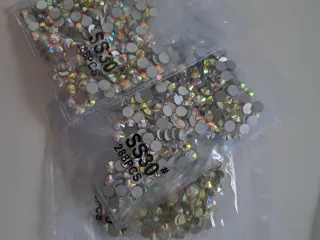 Cristales Strass SS30 288uds AB