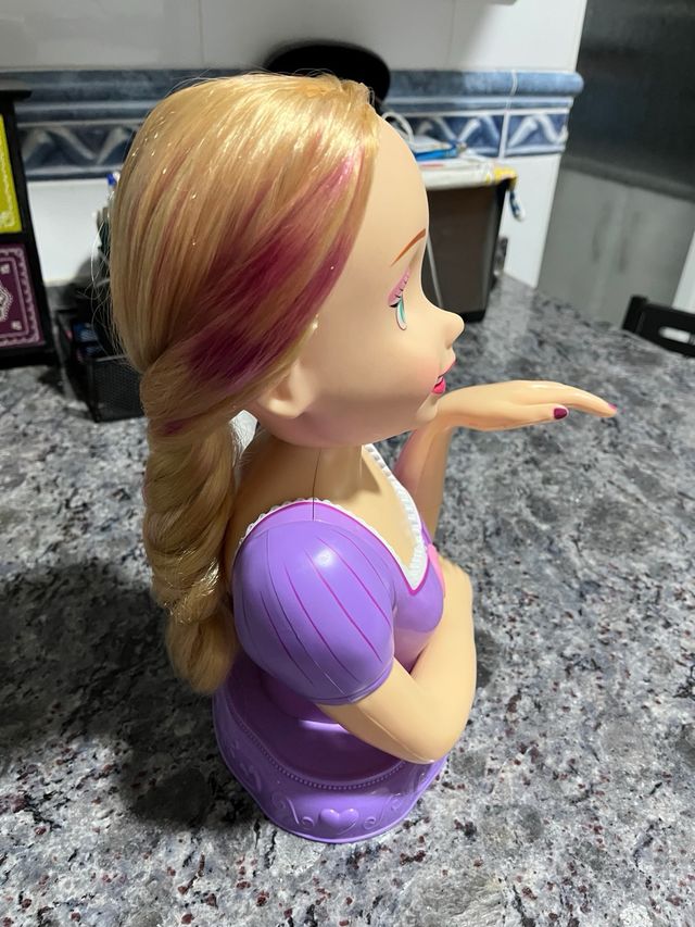Cabeza de Rapunzel para peinar
