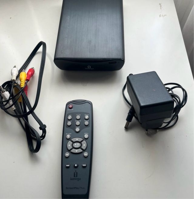 Disco duro Iomega ScreenPlay Plus con mando