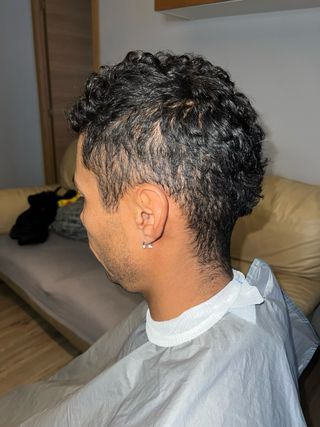 BARBERO A DOMICILIO.