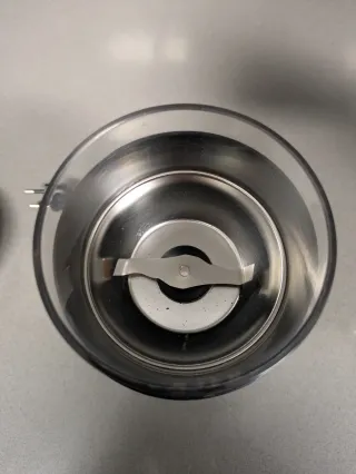 Cafetera Delonghi Dedica EC685BK + Molinillo KG200