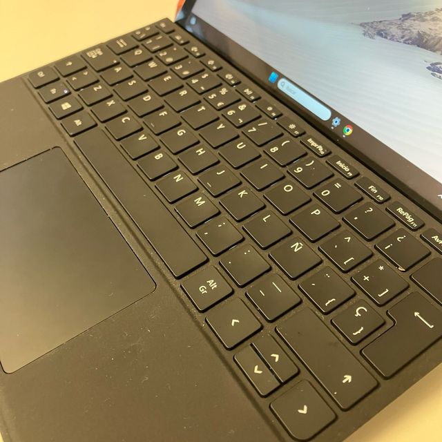 Microsoft Surface Go 2 Negro con Lápiz