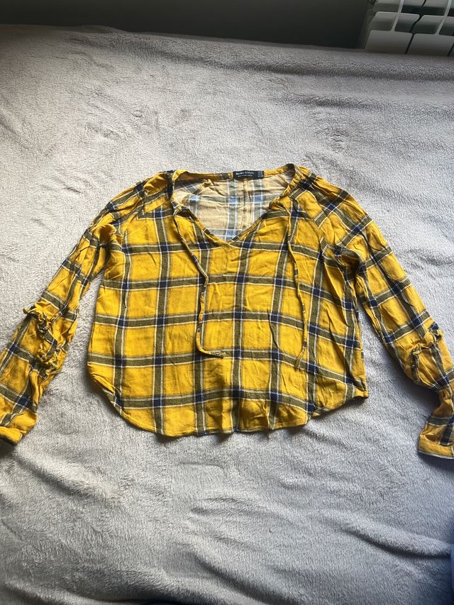 Camiseta cuadros amarilla y negra