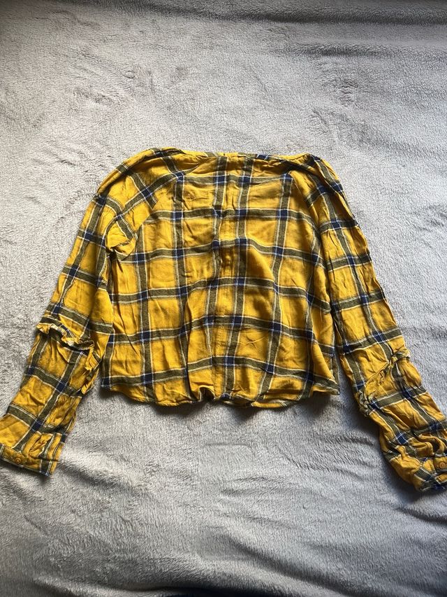 Camiseta cuadros amarilla y negra