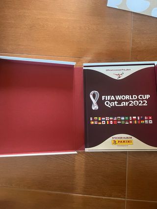 Treasure box álbum Mundial Qatar 2022 Incompleto