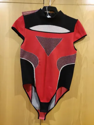 Body Zara Negro y Rojo