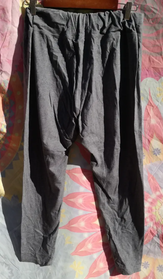 PANTALONES VAQUEROS,LEGGINS Y CON DIBUJOS:1X2,5€