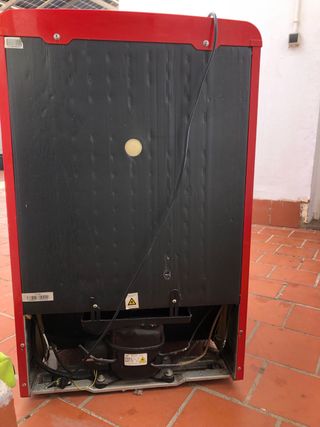 Nevera Amica Roja