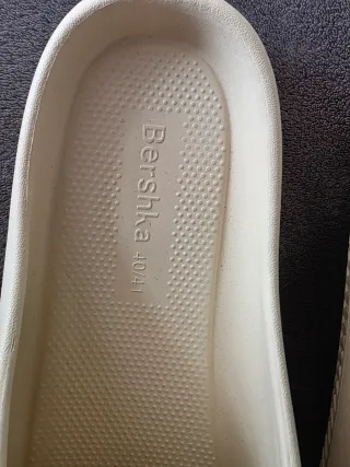 Chanclas Bershka Dragon Ball Talla 41