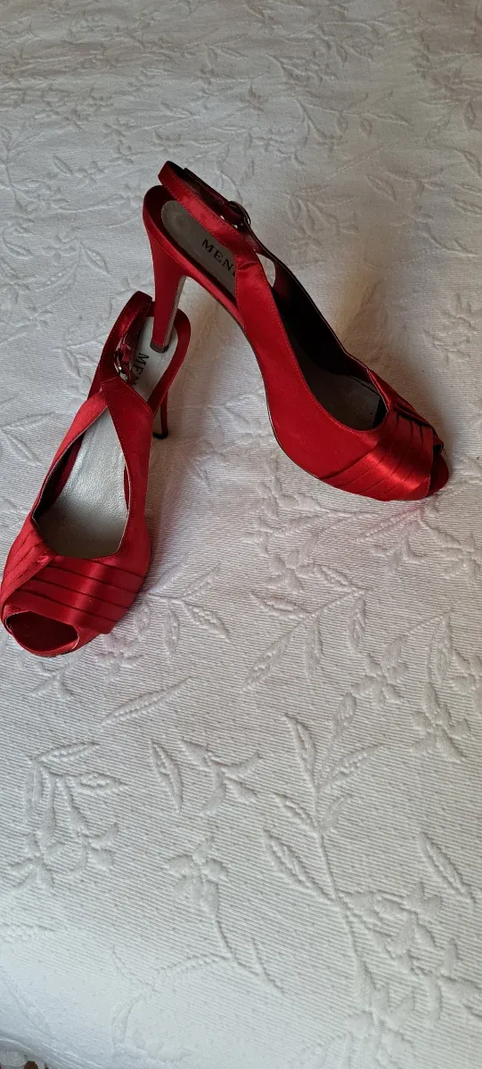 Zapatos Menbur rojos de fiesta
