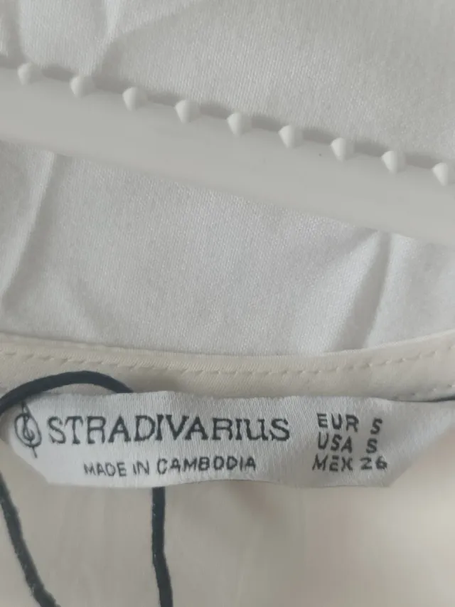 Mono elegante blanco mujer