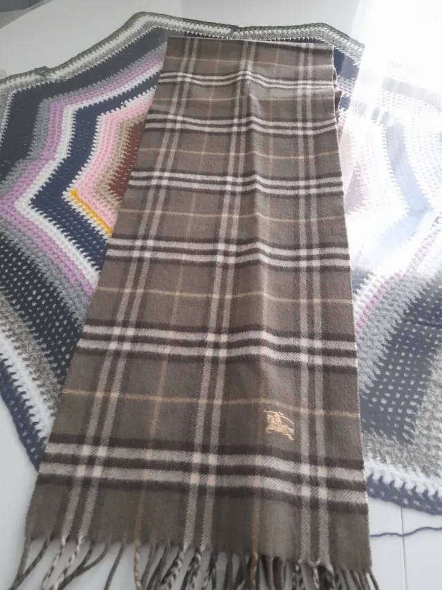 Bufanda Burberry Clásica Tartán Beige y Marrón