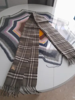 Bufanda Burberry Clásica Tartán Beige y Marrón