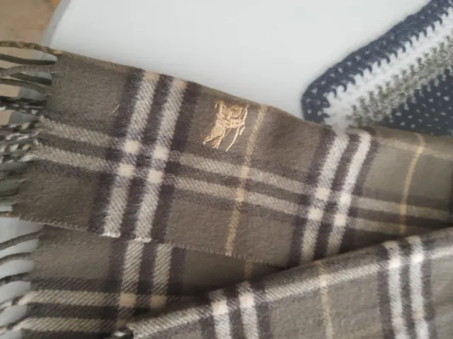 Bufanda Burberry Clásica Tartán Beige y Marrón