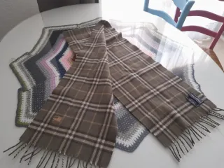 Bufanda Burberry Clásica Tartán Beige y Marrón