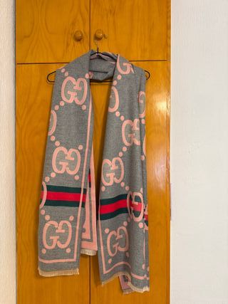 Bufanda Gucci Gris y Rosa