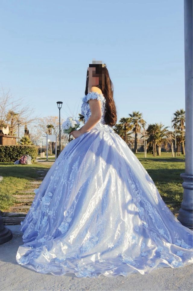 Vestido 15 años azul cielo