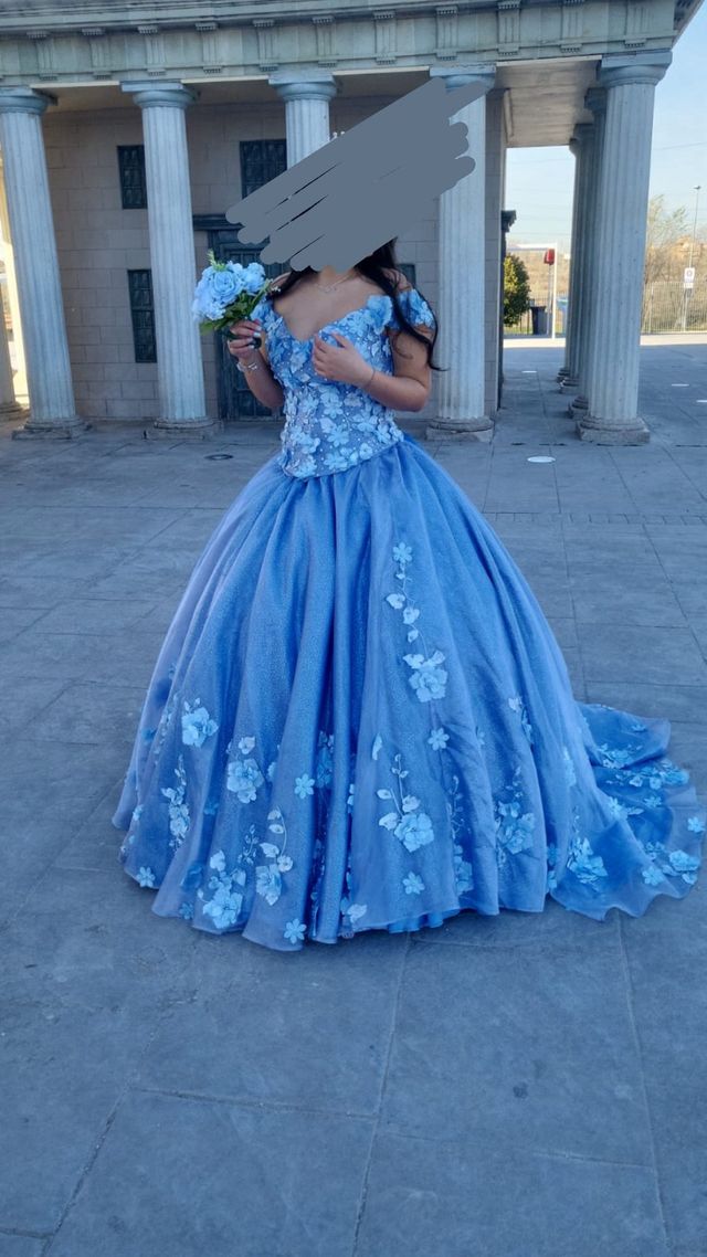 Vestido 15 años azul cielo