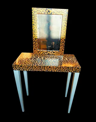Consolle con specchio leopardato