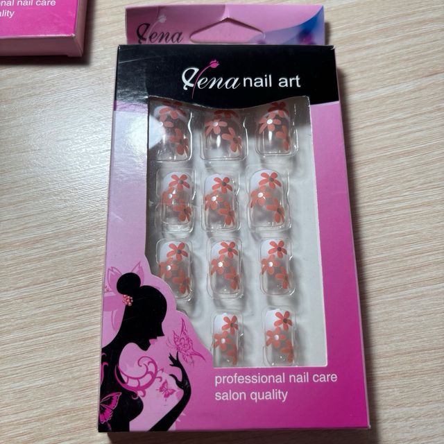 Uñas postizas Lena - Diseños variados