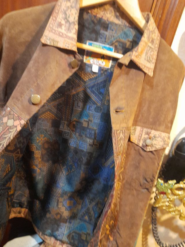 Cazadora Marrón Estampada