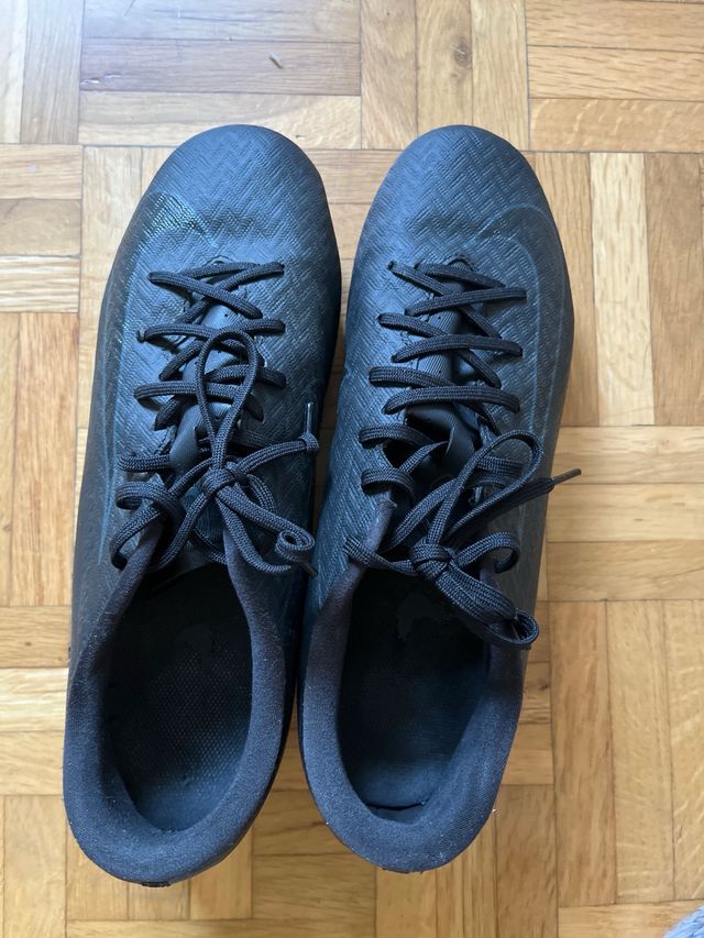 Zapatillas Nike Fútbol Negras y Turquesa