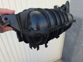 Colector admision 05E129709S seat leo cupra leon