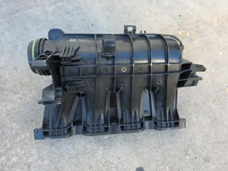 Colector admision 05E129709S seat leo cupra leon