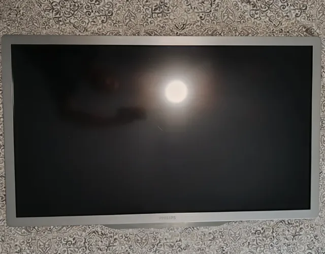 TV Philips 42 Plata y Negro
