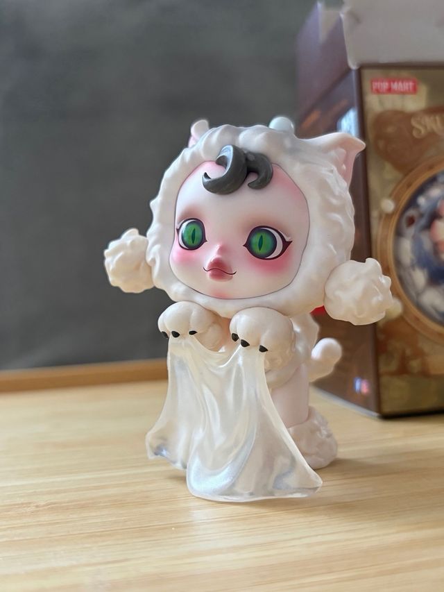 Skullpanda-Sophisticated (Everyday Wonderland)