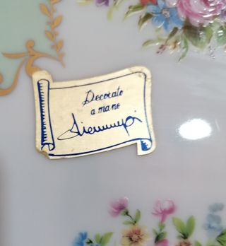 Piatto Limoges decorato a mano con dettagli in oro