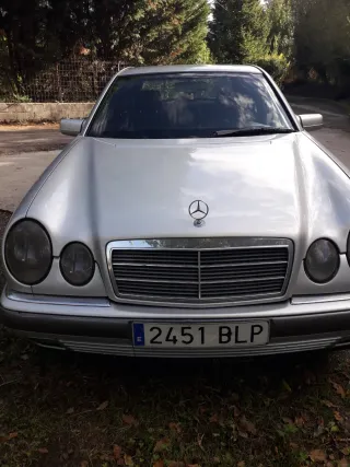 Mercedes-Benz Clase E 1994