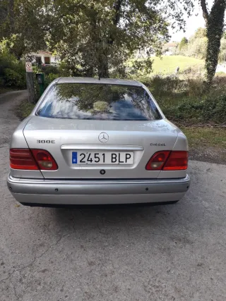 Mercedes-Benz Clase E 1994