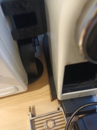 Macchina caffè Nespresso bianca