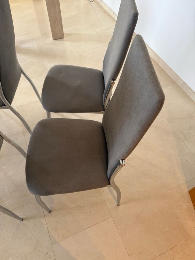 Juego de 4 sillas de comedor grises