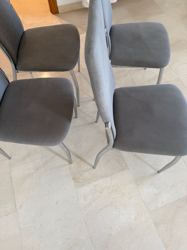 Juego de 4 sillas de comedor grises