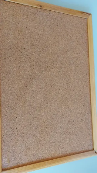 TABLERO DE CORCHO Y MADERA